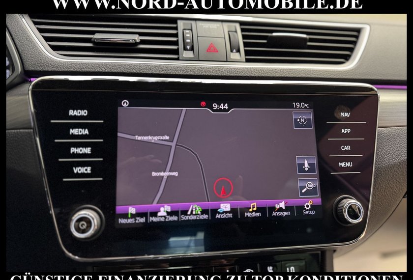 Skoda Superb Superb 2.0 TDI DSG Limo Leder/Navi/Xen/Kamera Pr