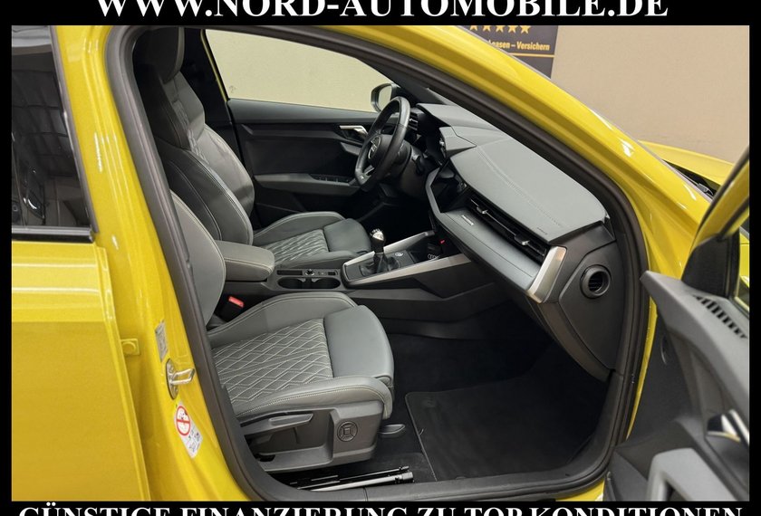 Audi A3 A3 Sportback S-Line 30 TFSI Leder/Navi/18/Virtua