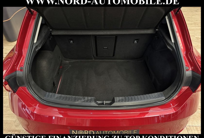 Seat Leon Leon 1.5 eTSI FR DSG AHK/Kamera/Navi/LED/18