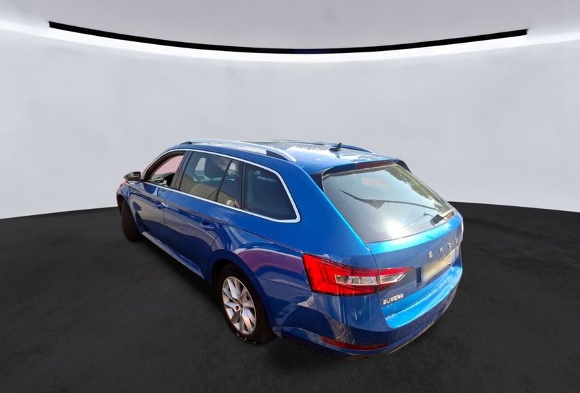 Skoda Superb Superb Combi 2.0 TDI Ambition DSG Kamera/Navi/