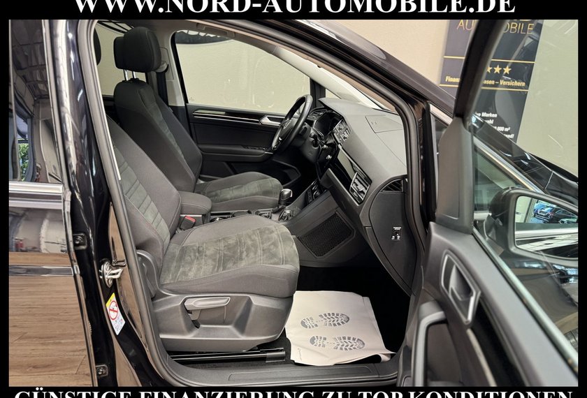Volkswagen Touran Touran Highline 1.5 TSI DSG Dig.Cockp/Pano/AHK