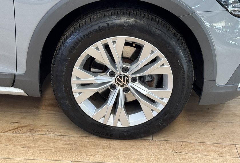 Volkswagen Passat Alltrack Passat Alltrack Var. 4MOT 2.0 TDI DSG Kamera/Nav