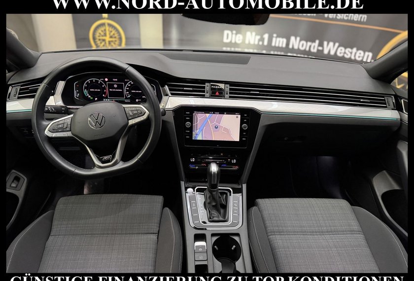 Volkswagen Passat Variant Passat Variant R-Line 2.0 TSI Dig.Cockpit/18/Nav