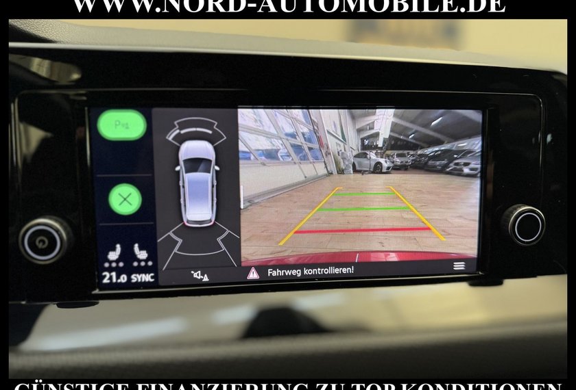 Volkswagen Golf Golf VIII Variant 1.5 eTSI Life DSG R-Line/Kamer