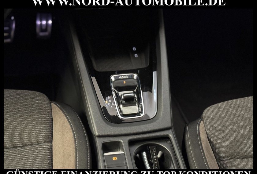 Skoda Octavia Octavia Combi 2.0 TDI Scout 4x4 AHK*DSG*HeadUp