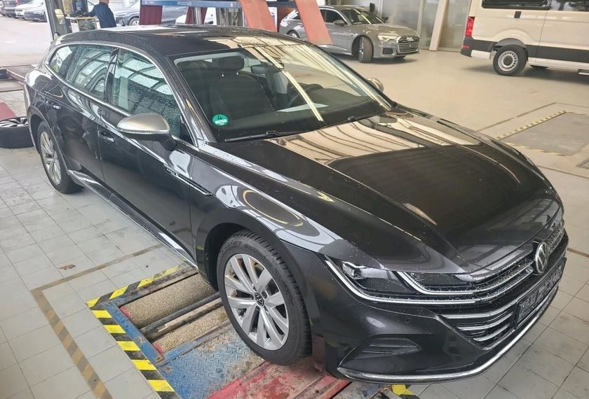 Volkswagen Arteon Arteon Shooting Brake 2.0 TSI Elegance AHK