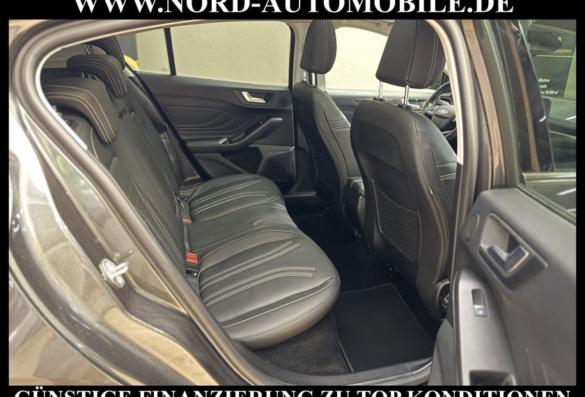 Ford Focus Focus Lim VIGNALE 1.5 EB *AHK*PANO*SCHÖN VOLL*