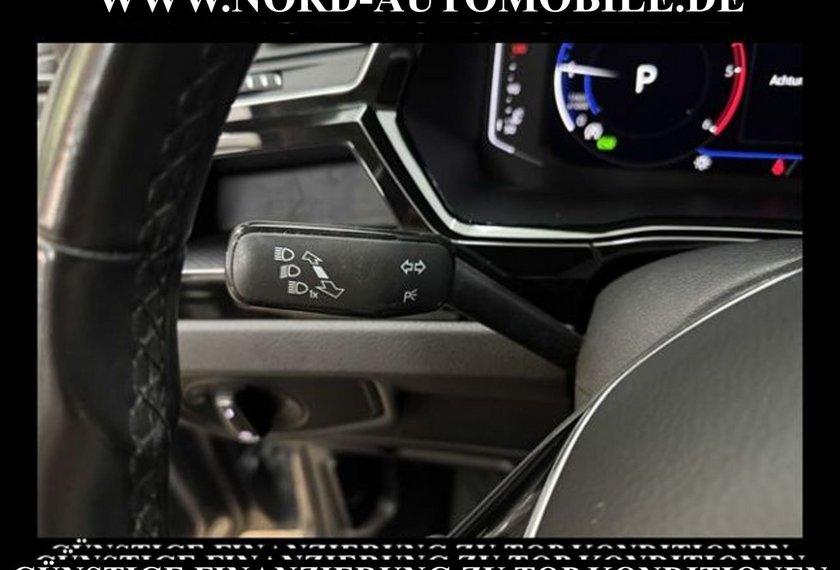 Volkswagen Touran Touran Highline 2.0 TDI DSG 7-Sitzer/Pano/AHK/17