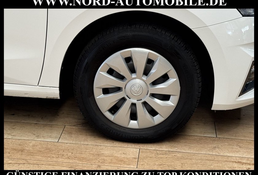 Skoda Fabia Fabia 1.0 MPI Essence LED/PDC/Klima