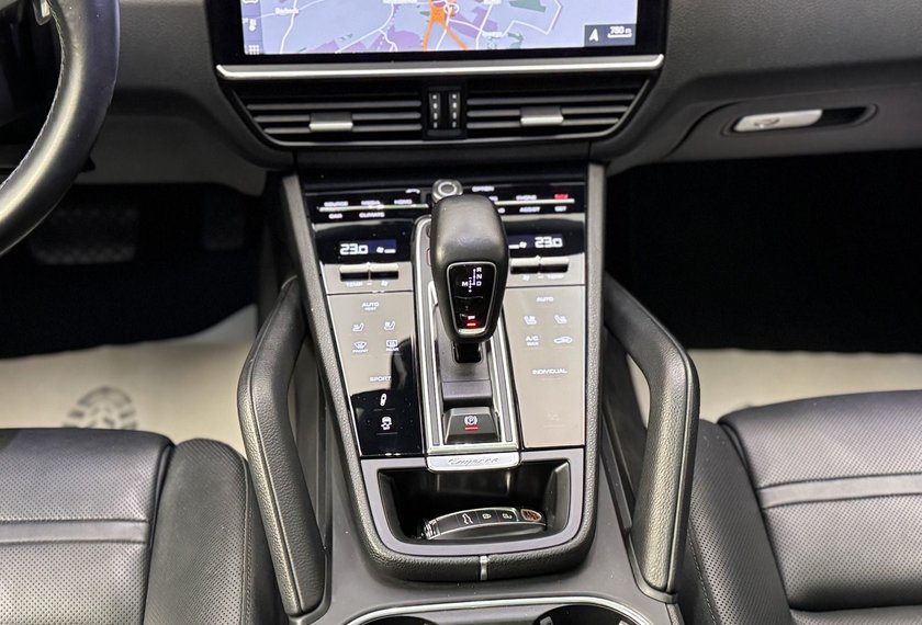 Porsche Cayenne Cayenne V6 *Leder*Navi*LED*Panorama*BOSE*Kamera*