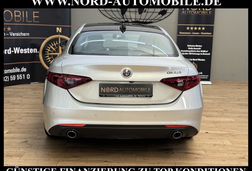 Alfa Romeo Giulia Giulia 2.2 JTDM LUSSO TI *PANO*LEDER*ACC*UPE:56*