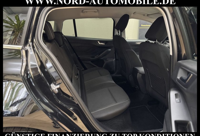 Ford Focus Focus Turnier 1.0 EcoBoost TITANIUM X*AHK*MATRIX