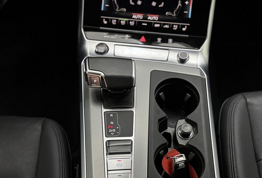 Audi A6 A6 Avant Design 2.0 45TFSI Leder/Kamera/Side&amp;Lan