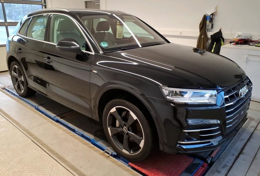 Audi Q5 Q5 55 TFSI e QU.S-tronic Design Selection Matrix