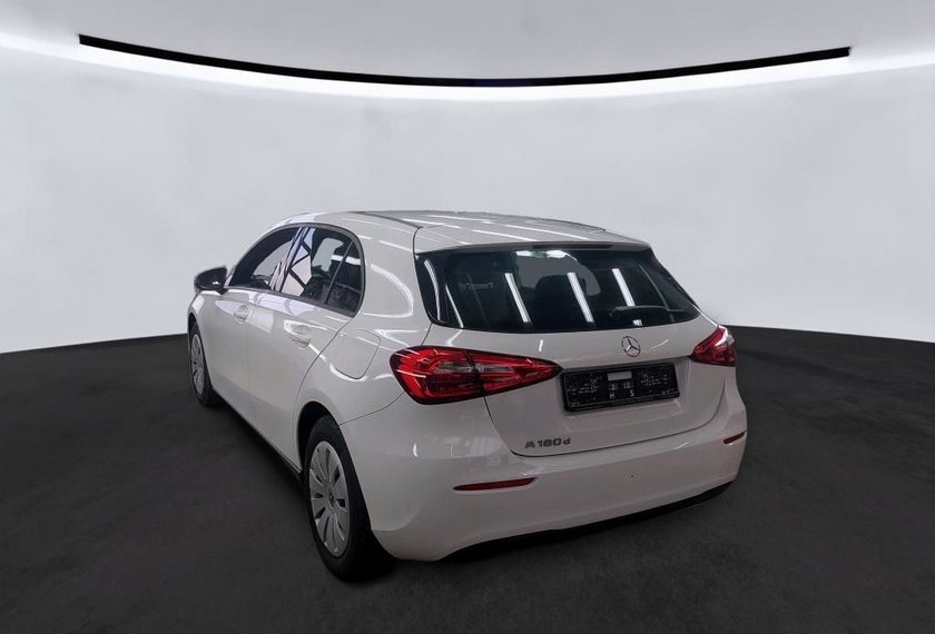 Mercedes-Benz A 180 A 180d Panorama/Navi/Tempomat
