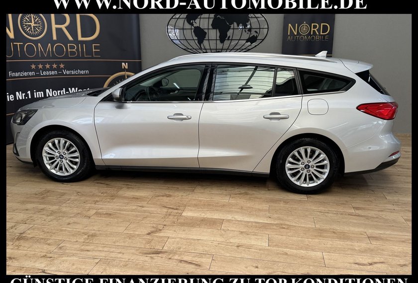 Ford Focus Focus Turnier 1.5 EB Titanium *LED*AHK*KAM*SHZ*