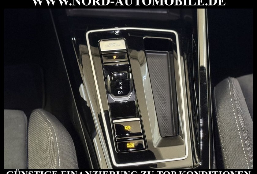 Volkswagen Golf Golf Style 1.5 eTSI DSG Navi/LED/PDC/ACC