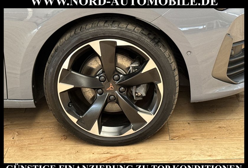 Cupra Leon Leon 1.4 TSI e-HYBRID DSG Pano/Kamera/18/Navi/