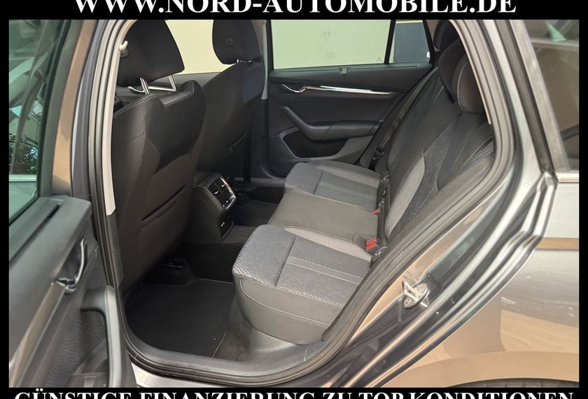 Skoda Octavia Octavia Combi Style 1.5 TSI e-TEC DSG Head-Up
