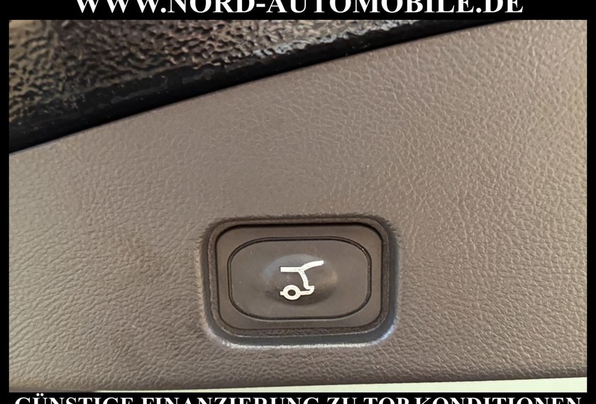 Ford Mondeo Mondeo Lim. 2.0 EB Titanium *LEDER*ACC*PANO*LED*