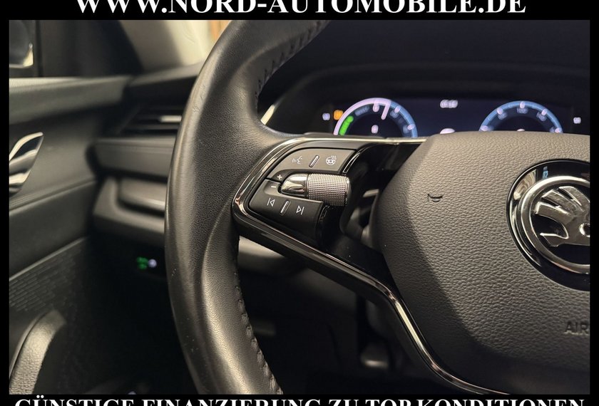 Skoda Octavia Octavia iV Combi Ambition 1.4TSI DSG Navi/LED/18