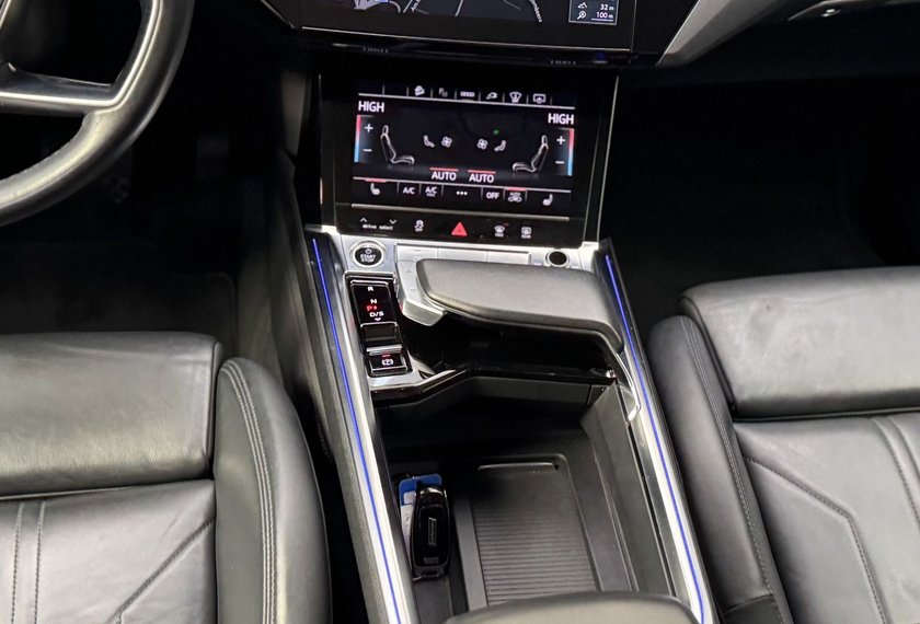 Audi e-tron e-tron Sportback 55 QU.Advanced Matrix/Head-Up/