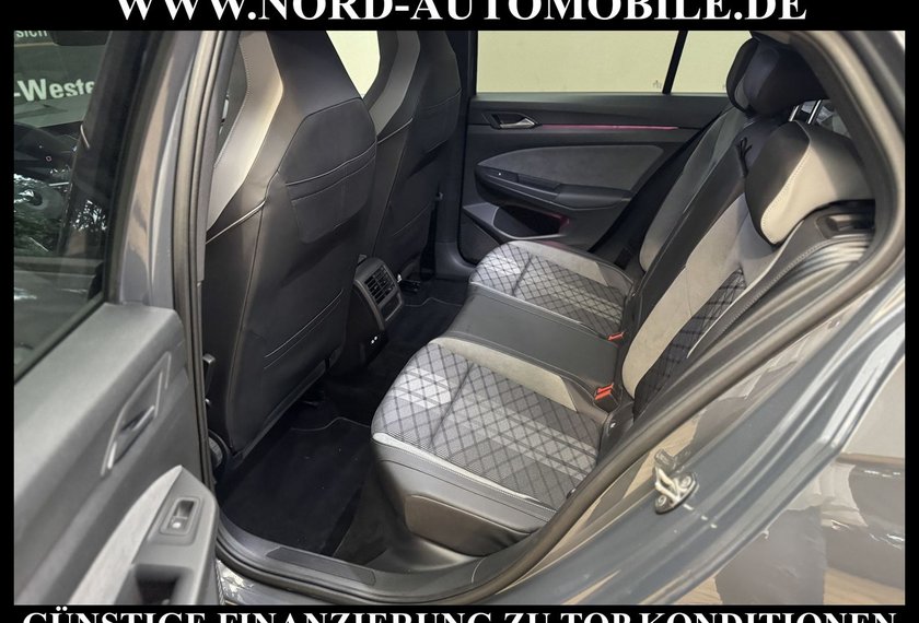 Volkswagen Golf Golf R-Line 1.5 eTSI DSG Navi/LED/18/Kamera/