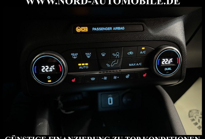 Ford Focus Focus Turnier 1.5 EcoBlue Titanium *LED*AHK*ACC*