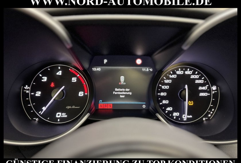 Alfa Romeo Giulia Giulia 2.2 JTDM LUSSO TI *PANO*LEDER*ACC*UPE:56*