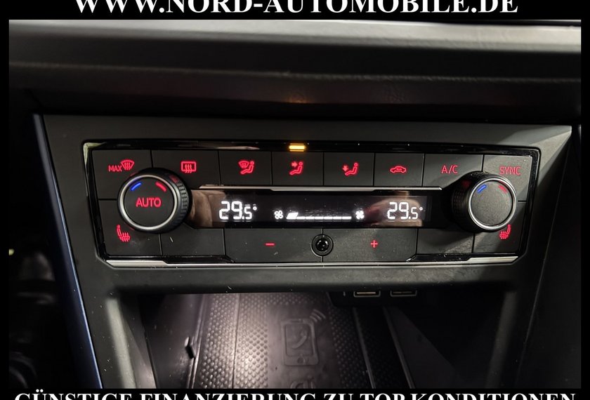 Volkswagen Polo Polo  UNITED 1.0 TSI DSG Navi/LED/PDC/