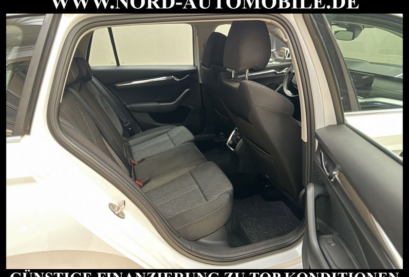 Skoda Octavia Octavia iV Combi Style 1.4 TSI DSG Head-Up/18/