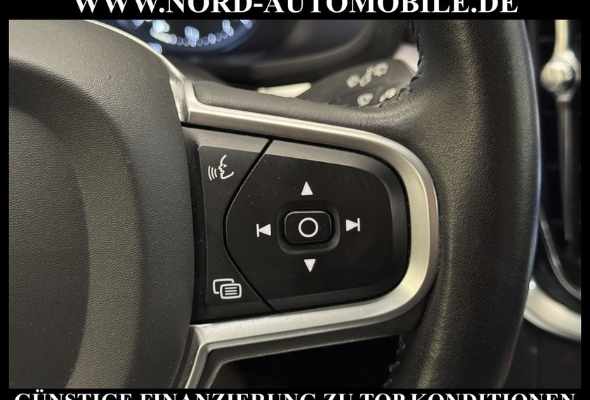 Volvo V60 V60 Kombi D3 Momentum Pro *LED*Navi*AHK*Kamera*