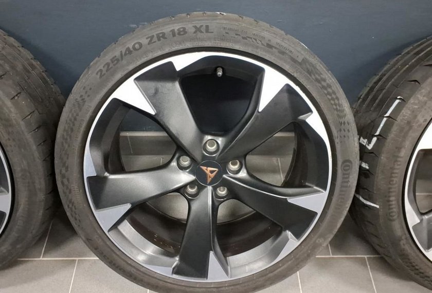 Cupra Leon Leon SP 1.4 TSI e-HYBRID DSG Pano/Kamera/ACC