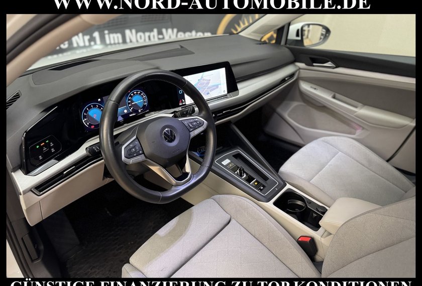 Volkswagen Golf Golf VIII Lim.1.5 eTSI DSG Head-Up/Side&amp;Lane/Nav