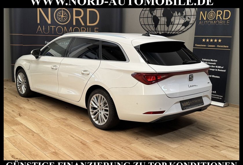 Seat Leon Leon SP Xcellence 1.4 TSI e-HYBRID DSG AHK/Navi/