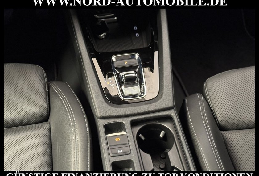 Skoda Octavia Octavia Combi 2.0 TDI DSG Style LEDER*AHK*MATRIX