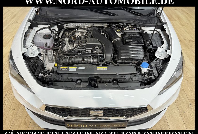 Seat Leon Leon Sportstourer 1.5 TSI Style *LED*CARPLAY*KAM