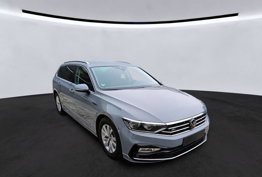 Volkswagen Passat Variant Passat Variant R-Line 1.5 TSI DSG AHK/Virt.Cockp
