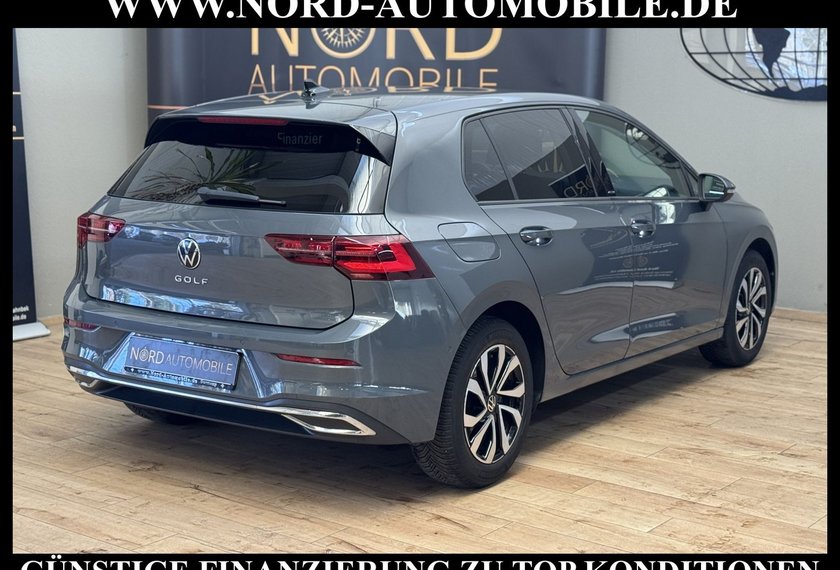Volkswagen Golf Golf VIII Lim.1.5 TSI Active Matrix/StHz/Navi/