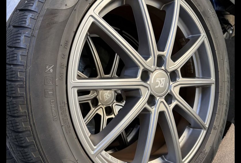 Mercedes-Benz EQC EQC 400 4Matic *AHK*MULTIBEAM*NAV*KAM*UPE:77