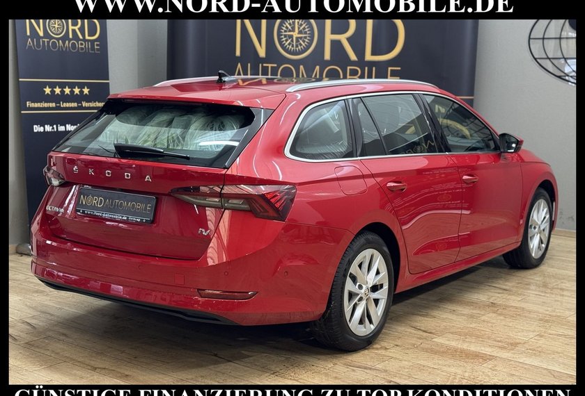 Skoda Octavia Octavia iV Combi Style 1.4 TSI DSG Pano/HeadUp/