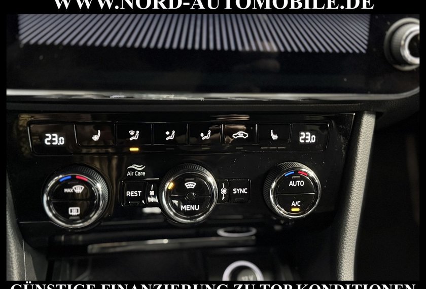 Skoda Superb Superb Combi Sportline 2.0 TDI DSG Navi/LED/19/