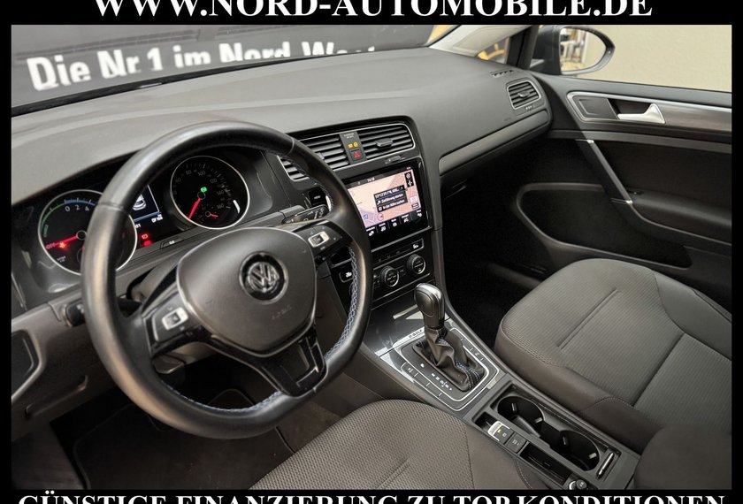 Volkswagen Golf Golf e-Golf Automatik Navi/LED/PDC/CCS