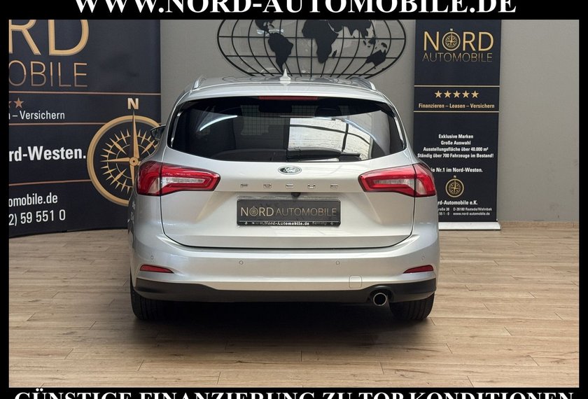 Ford Focus Focus Turnier 1.5 EB Titanium X *AHK*ACC*B&amp;O*HUD