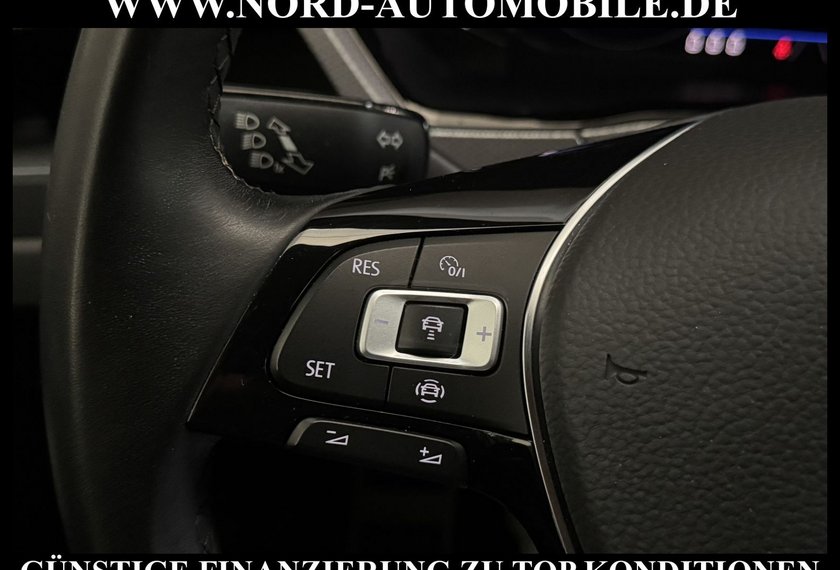 Volkswagen Touran Touran R-LINE 1.5 TSI *AHK*18Z*LED*ACC*UPE:46