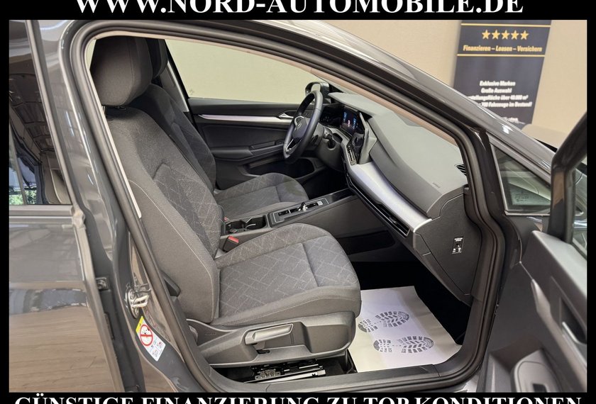 Volkswagen Golf Golf VIII Variant 1.5 eTSI Life DSG AHK/Navi/LED