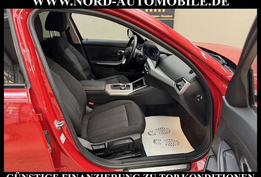 BMW 320 320 d Touring xDrive *LED*AHK*Curved*Shadow*MJ23