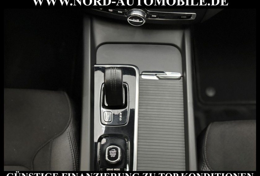 Volvo XC60 XC60 B4 D Momentum Pro *LED*AHK*Pano*Kamera*Memo