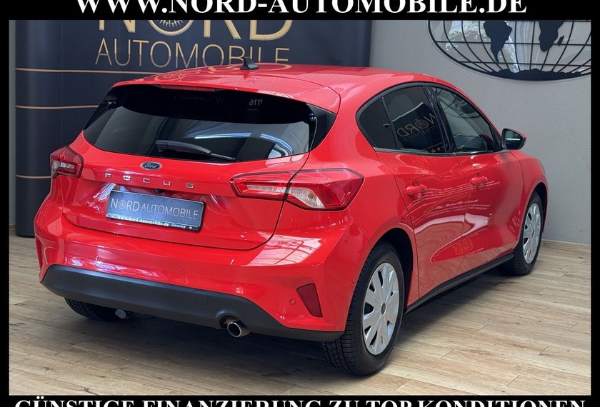 Ford Focus Focus Lim. 1.5 EcoBlue *LED*AHK*ACC*StHz*Kamera*