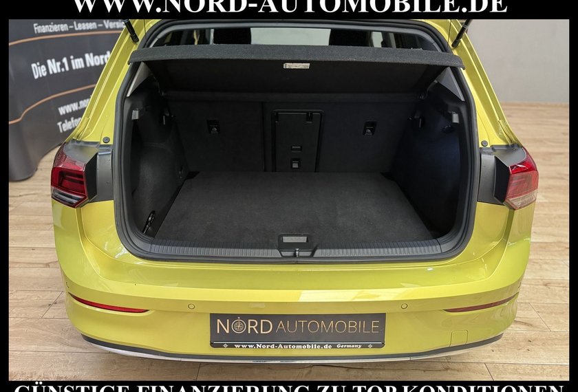Volkswagen Golf Golf Style 1.5 eTSI DSG Kamera/Navi/LED/17